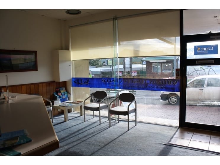 Click to view all images 19 Commercial Street Korumburra VIC 3950 - Image 2