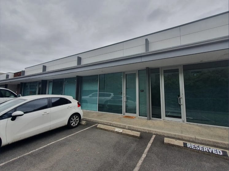 Click to view all images 2/17-19 Miles Street Mulgrave VIC 3170 - Image 1