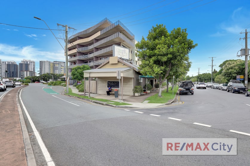 16 Nudgee Road Hamilton QLD 4007 - Image 3