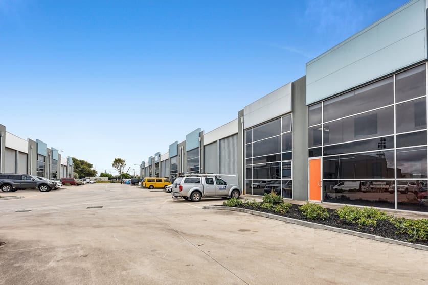 Click to view all images 14/61 Wattle Road Maidstone VIC 3012 - Image 3