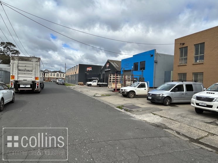 Click to view all images 3 Kerr Street Preston VIC 3072 - Image 2