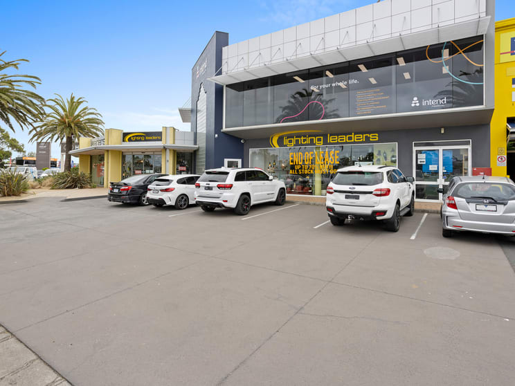 Click to view all images 1/1-13 Mornington-Tyabb Road Mornington VIC 3931 - Image 2