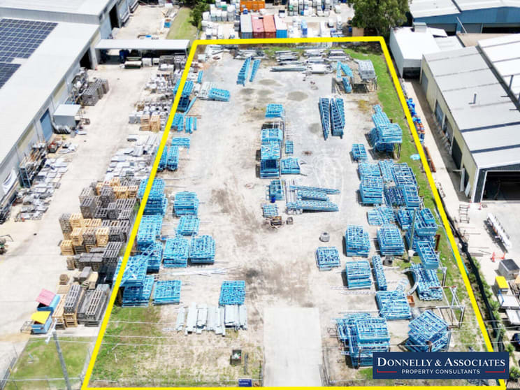 Click to view all images 142 Magnesium Drive Crestmead QLD 4132 - Image 2
