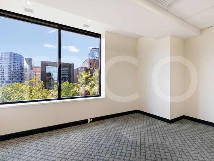 Click to view all images Suite 402/566 St Kilda Road Melbourne VIC 3004 - Image 1