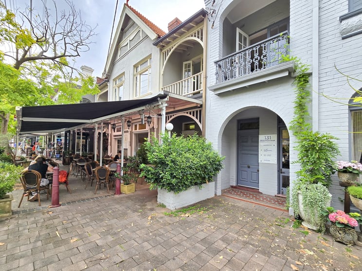 Click to view all images 2/131 Blues Point Road Mcmahons Point NSW 2060 - Image 1