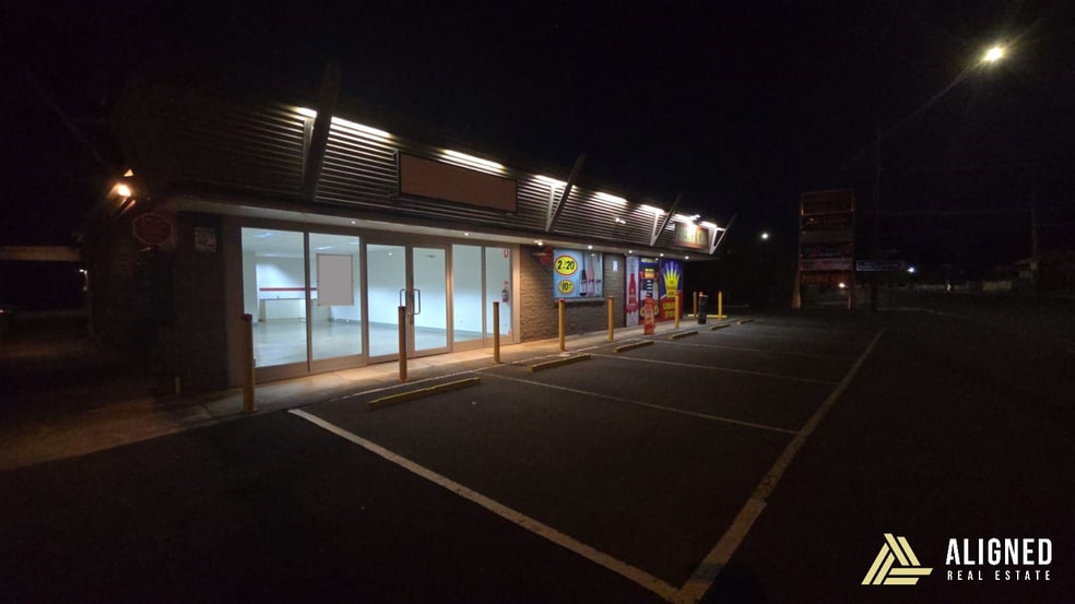 Click to view all images 1/404 Main Road Golden Point VIC 3350 - Image 2