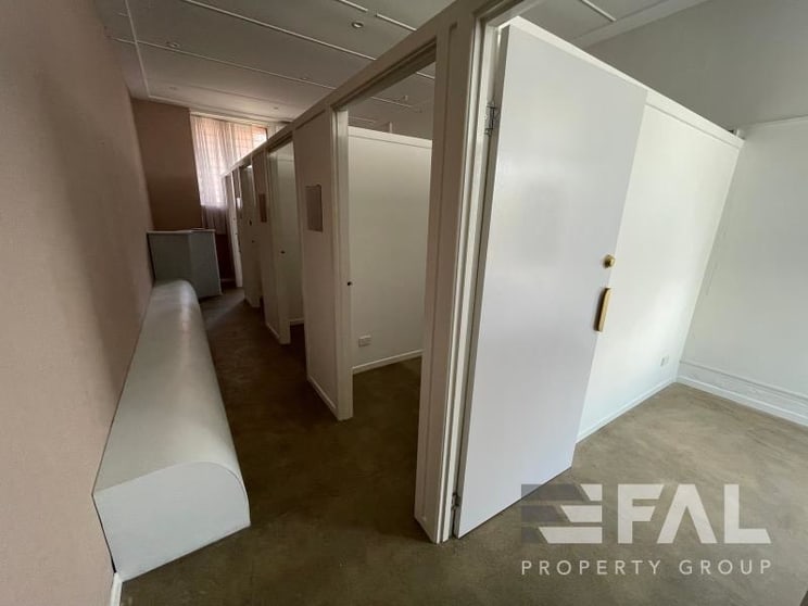 Click to view all images Shop 3/637 Sherwood Road Sherwood QLD 4075 - Image 2