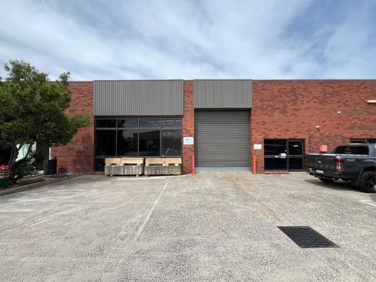 Click to view all images Unit 3/310 Boundary Road Braeside VIC 3195 - Image 1