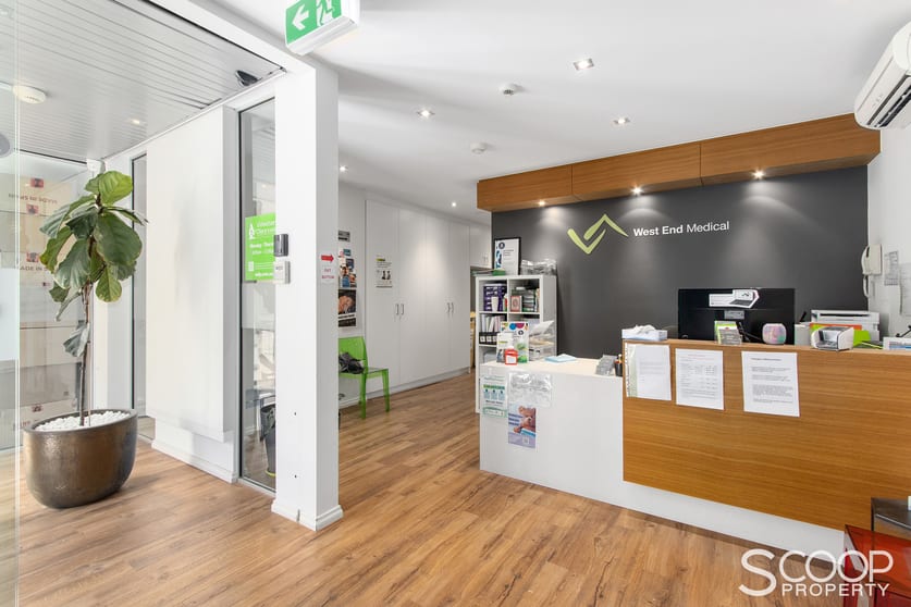 Click to view all images 2 Bannister Street Fremantle WA 6160 - Image 1