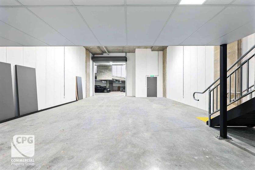 Click to view all images Unit 2/48-50 Waterview Street Carlton NSW 2218 - Image 3