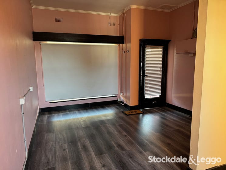 Click to view all images 207 Commercial Road Morwell VIC 3840 - Image 3