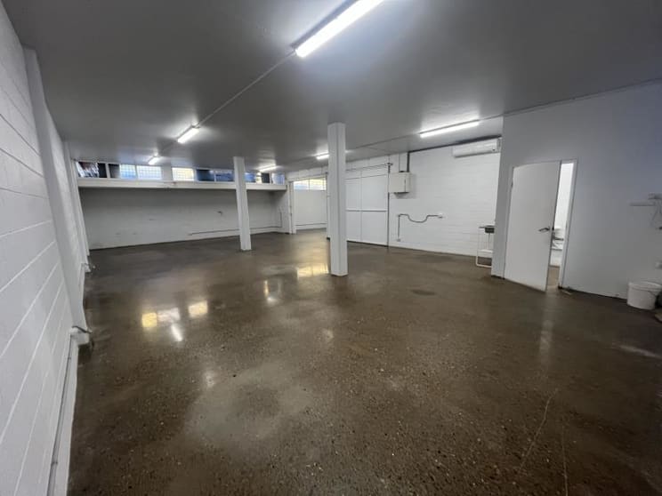 Click to view all images Brookvale NSW 2100 - Image 1