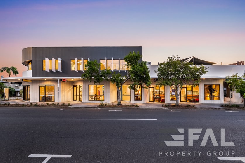 Click to view all images 293 Honour Avenue Graceville QLD 4075 - Image 2