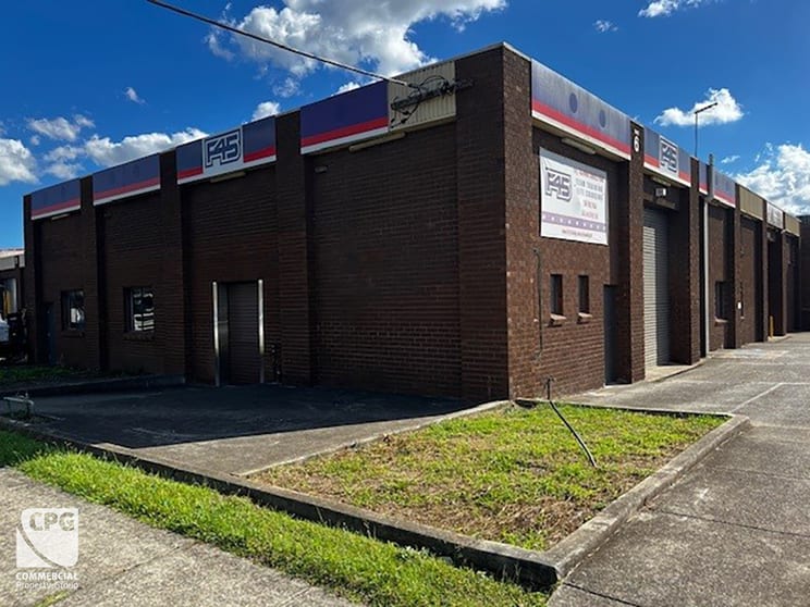 Click to view all images 6/60 Allingham Street Condell Park NSW 2200 - Image 2