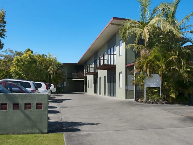 Click to view all images 4/61 Centennial Circuit Byron Bay NSW 2481 - Image 2