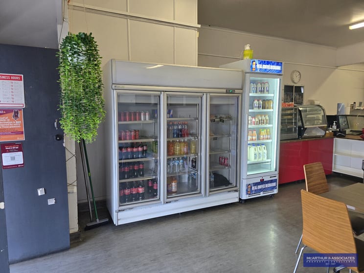 Click to view all images Rockhampton City QLD 4700 - Image 3