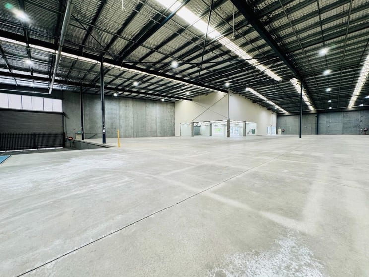 Click to view all images Unit 1 10-14 Boden Road Seven Hills NSW 2147 - Image 2