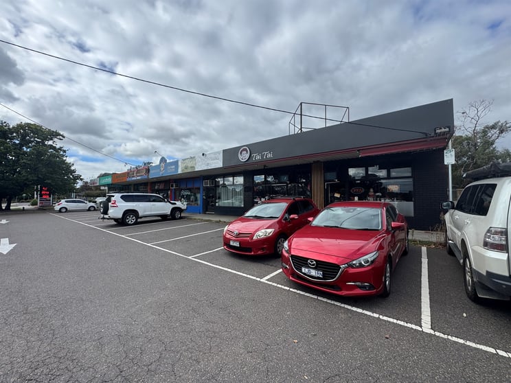 Click to view all images 1 & 1A/87-89 Colchester Road Kilsyth VIC 3137 - Image 3
