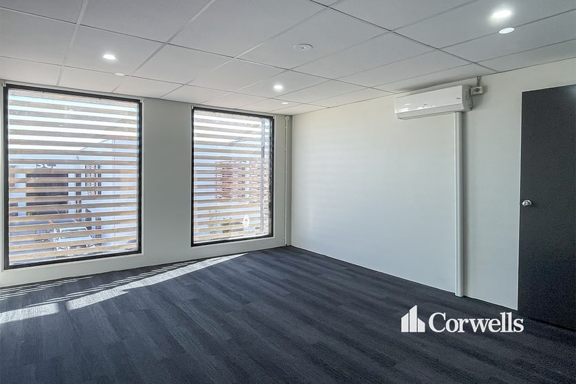 Click to view all images 4/15 Emeri Street Stapylton QLD 4207 - Image 3