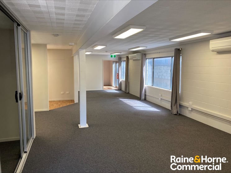 Click to view all images G/8 Mcilwraith Street Everton Park QLD 4053 - Image 2