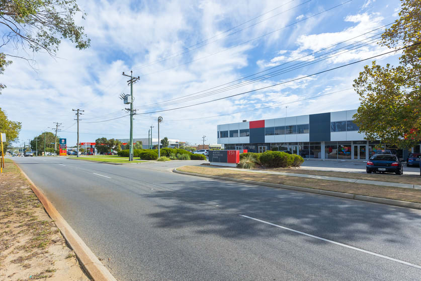 Click to view all images 2/231 Balcatta Road Balcatta WA 6021 - Image 3
