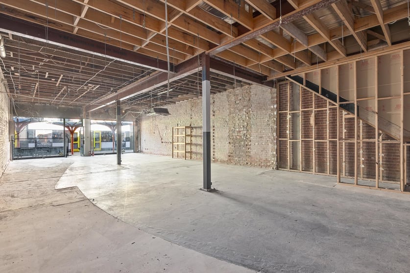 Click to view all images 150-152 Acland Street St Kilda VIC 3182 - Image 2