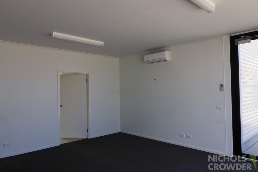 Click to view all images 14/32 Silkwood Rise Carrum Downs VIC 3201 - Image 2
