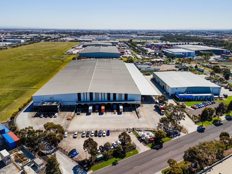 Click to view all images 56 Toll Drive Altona VIC 3018 - Image 2