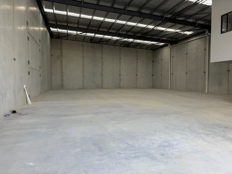 Click to view all images Unit 2/42 Flood Street Oran Park NSW 2570 - Image 3
