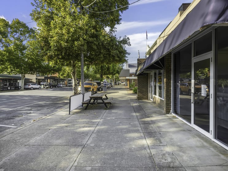 54 Nunn Street Benalla VIC 3672 - Image 3