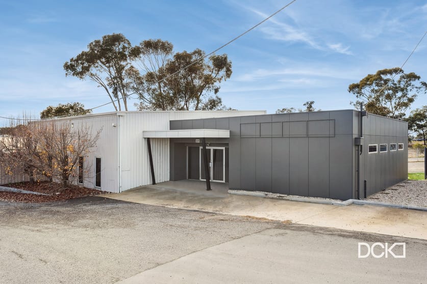 Click to view all images 133 Strickland Road East Bendigo VIC 3550 - Image 1