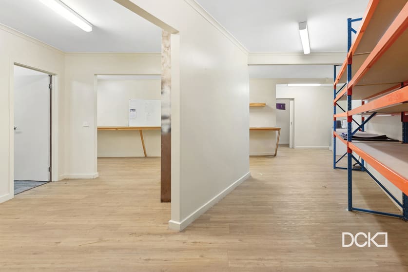 Click to view all images 133 Strickland Road East Bendigo VIC 3550 - Image 3