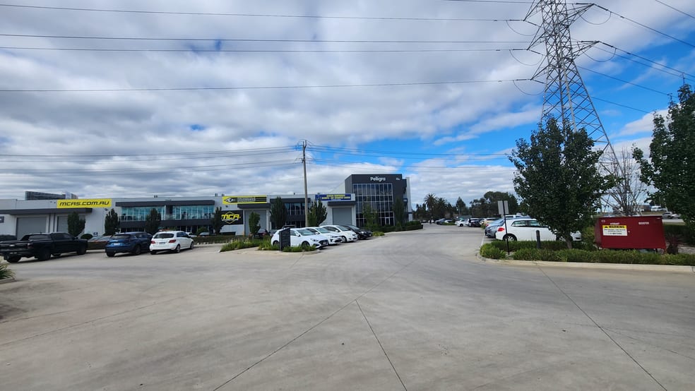 Click to view all images Level 1/Level 1 107 16A Keilor Park Dr Keilor East VIC 3033 - Image 2