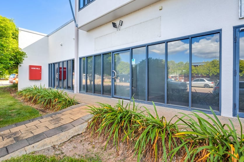 Click to view all images 25/16 Charlton Court Woolner NT 0820 - Image 1