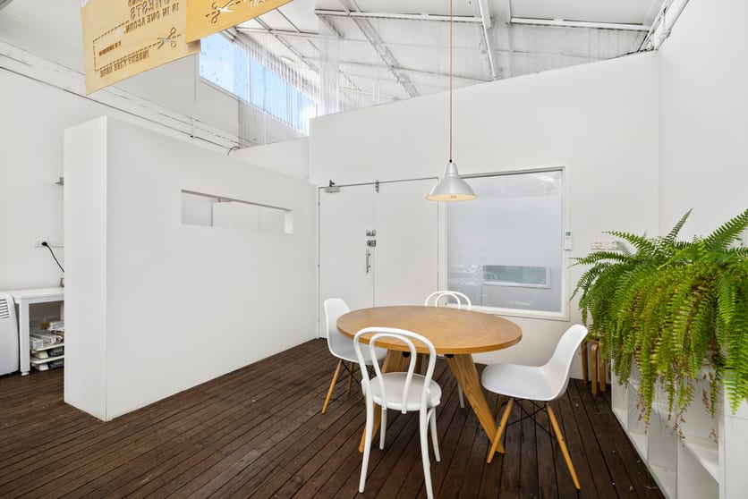 Click to view all images 4/151 Foveaux Street Surry Hills NSW 2010 - Image 3