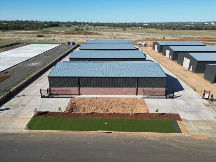 Click to view all images 23 & 25 McGuinn Crescent Dubbo NSW 2830 - Image 1