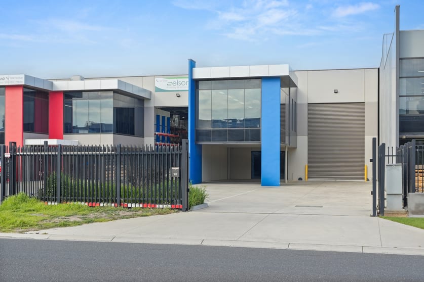 Click to view all images 90 Fox Drive Dandenong South VIC 3175 - Image 1