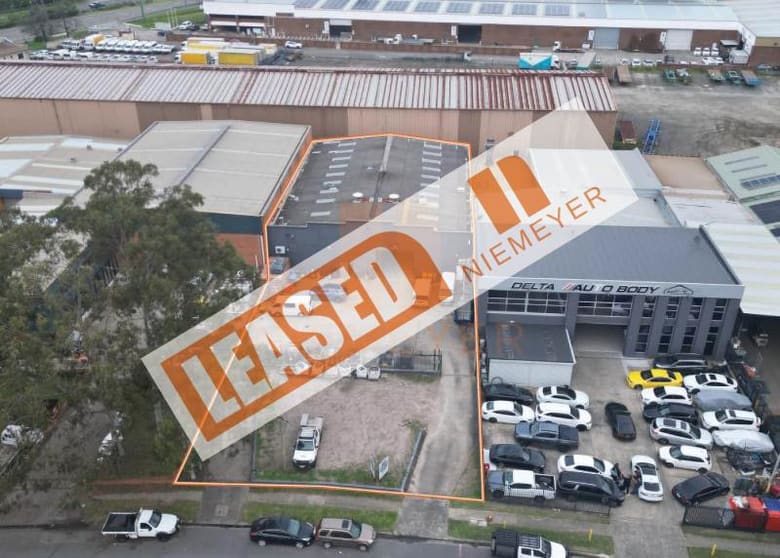 Click to view all images Warehouse/14 Long Street Smithfield NSW 2164 - Image 1