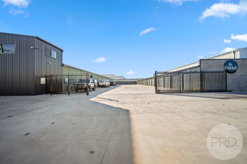 Click to view all images Storage Sheds/299 Copland Street Wagga Wagga NSW 2650 - Image 2