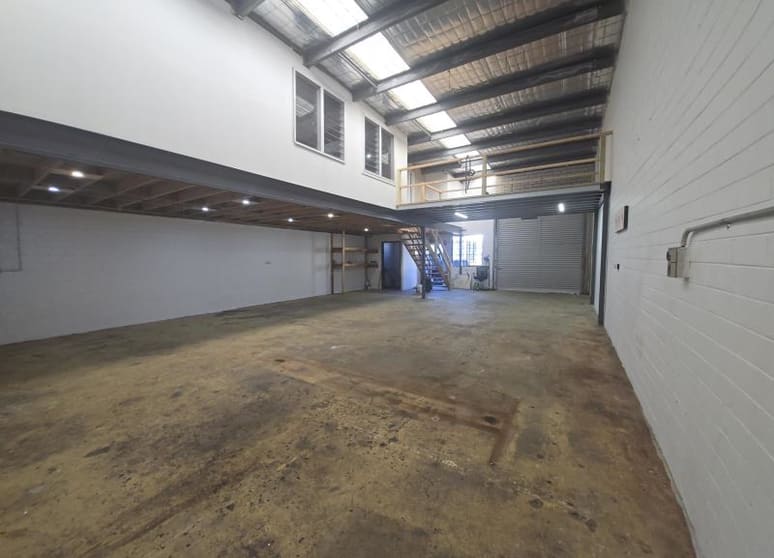 Click to view all images Unit 3/12 Dignity Crescent West Gosford NSW 2250 - Image 1