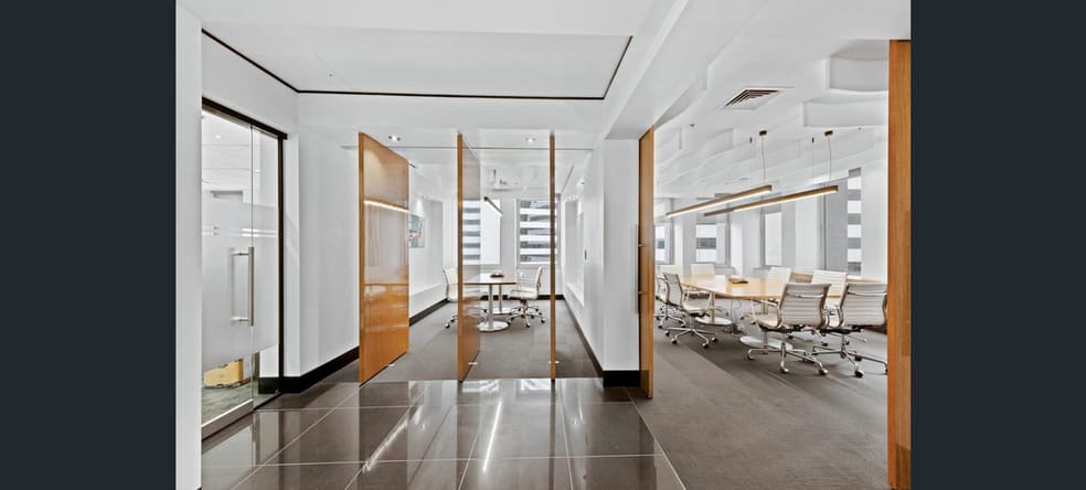 Click to view all images Level 9/344 Queen Street Brisbane City QLD 4000 - Image 2