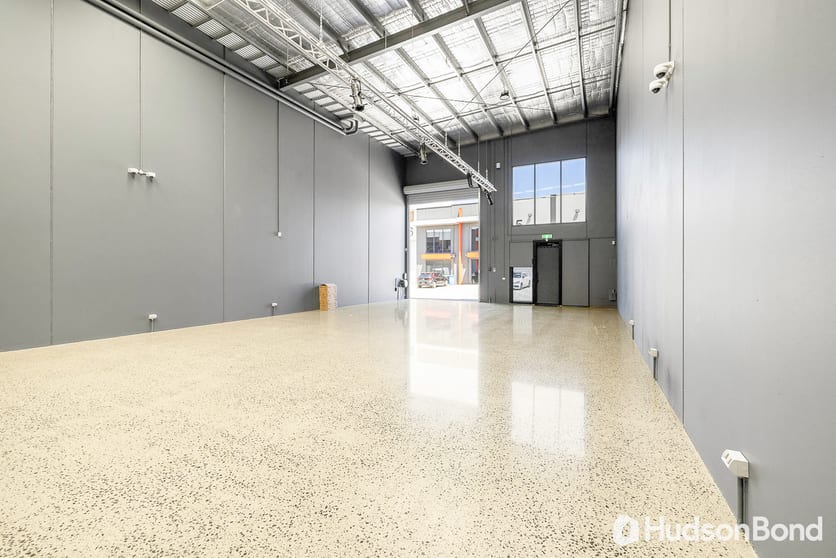 Click to view all images 18/21 Cook Road Mitcham VIC 3132 - Image 3