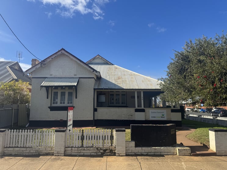 Click to view all images 194 Brisbane Street Dubbo NSW 2830 - Image 1