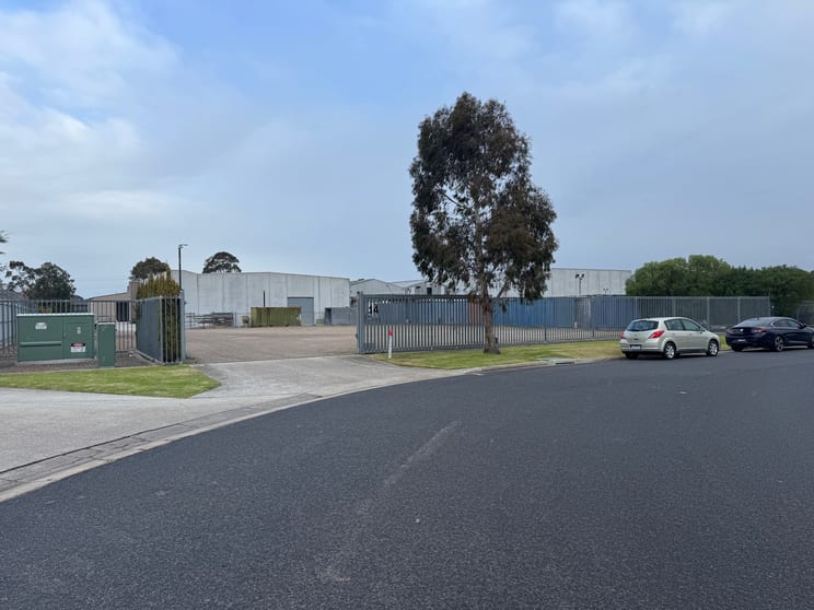 Click to view all images 14 Cannery Court Tyabb VIC 3913 - Image 3