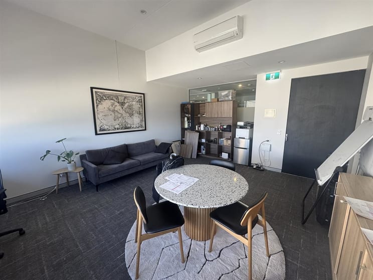 Click to view all images Suite 301/16 Wurrook Circuit Caringbah NSW 2229 - Image 2