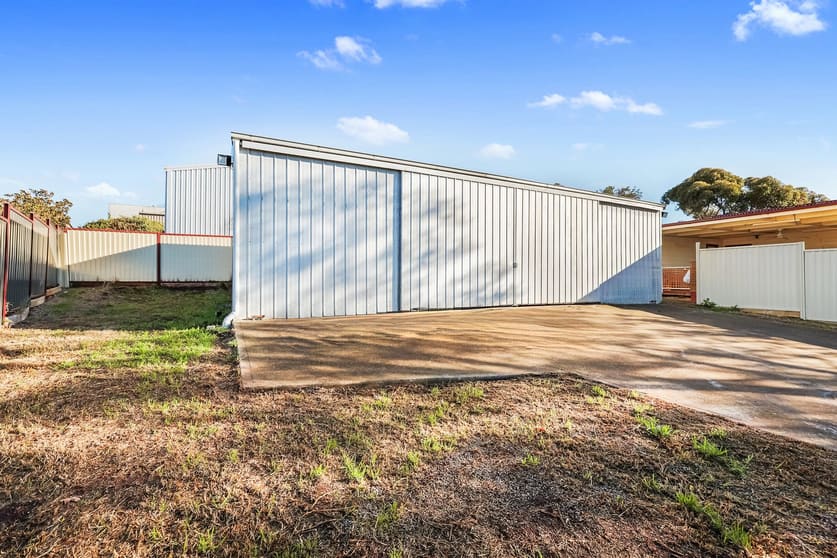 Click to view all images 1A Osborne Street Maddingley VIC 3340 - Image 3
