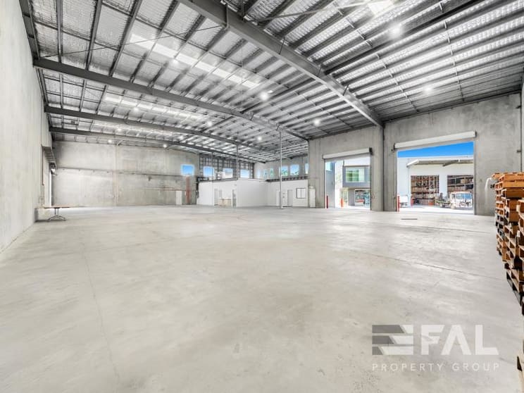Click to view all images Unit 5/74 Murdoch Circuit Acacia Ridge QLD 4110 - Image 2
