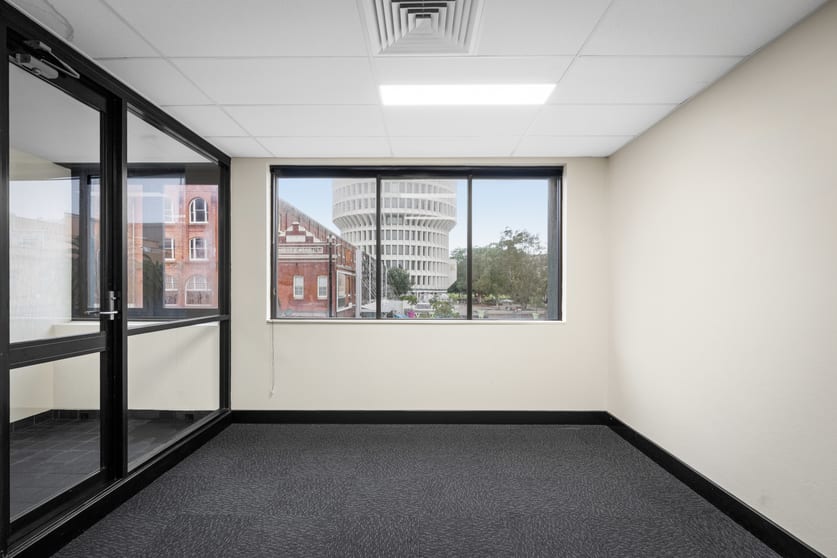 Click to view all images Level 2 & 3 414 Hunter Street Newcastle NSW 2300 - Image 3