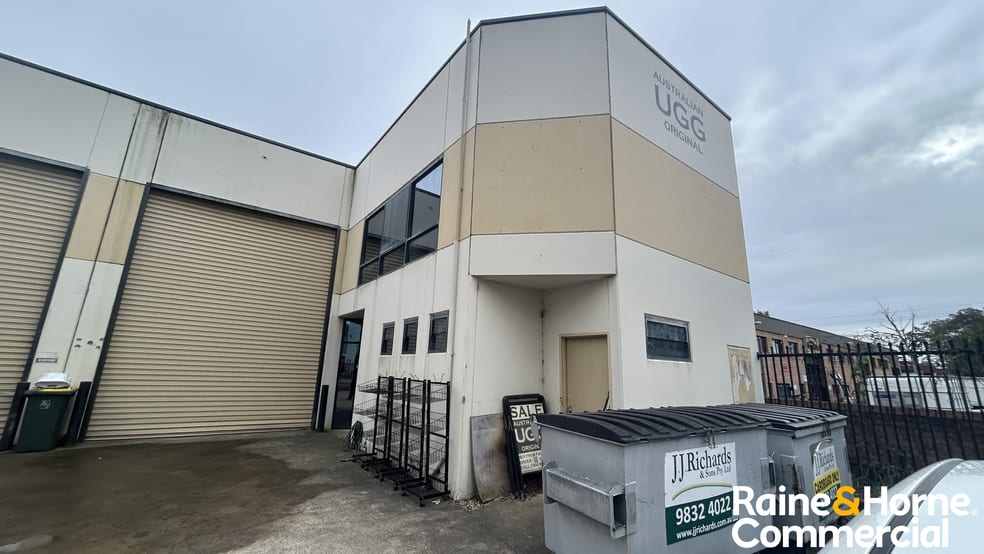 Click to view all images Unit 4/4 Broadhurst Road Ingleburn NSW 2565 - Image 1