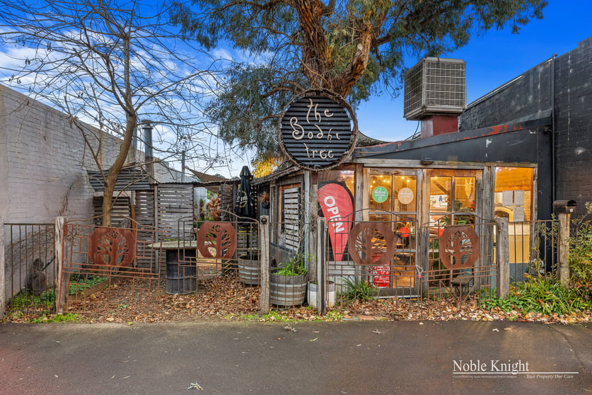 Click to view all images 317-319 Maroondah Highway Healesville VIC 3777 - Image 1